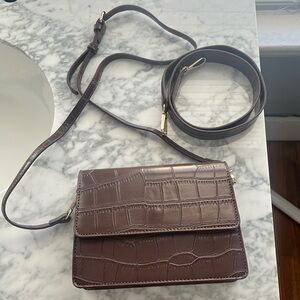 Brown shoulder bag